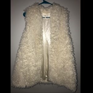 Faux fur vest with pockets